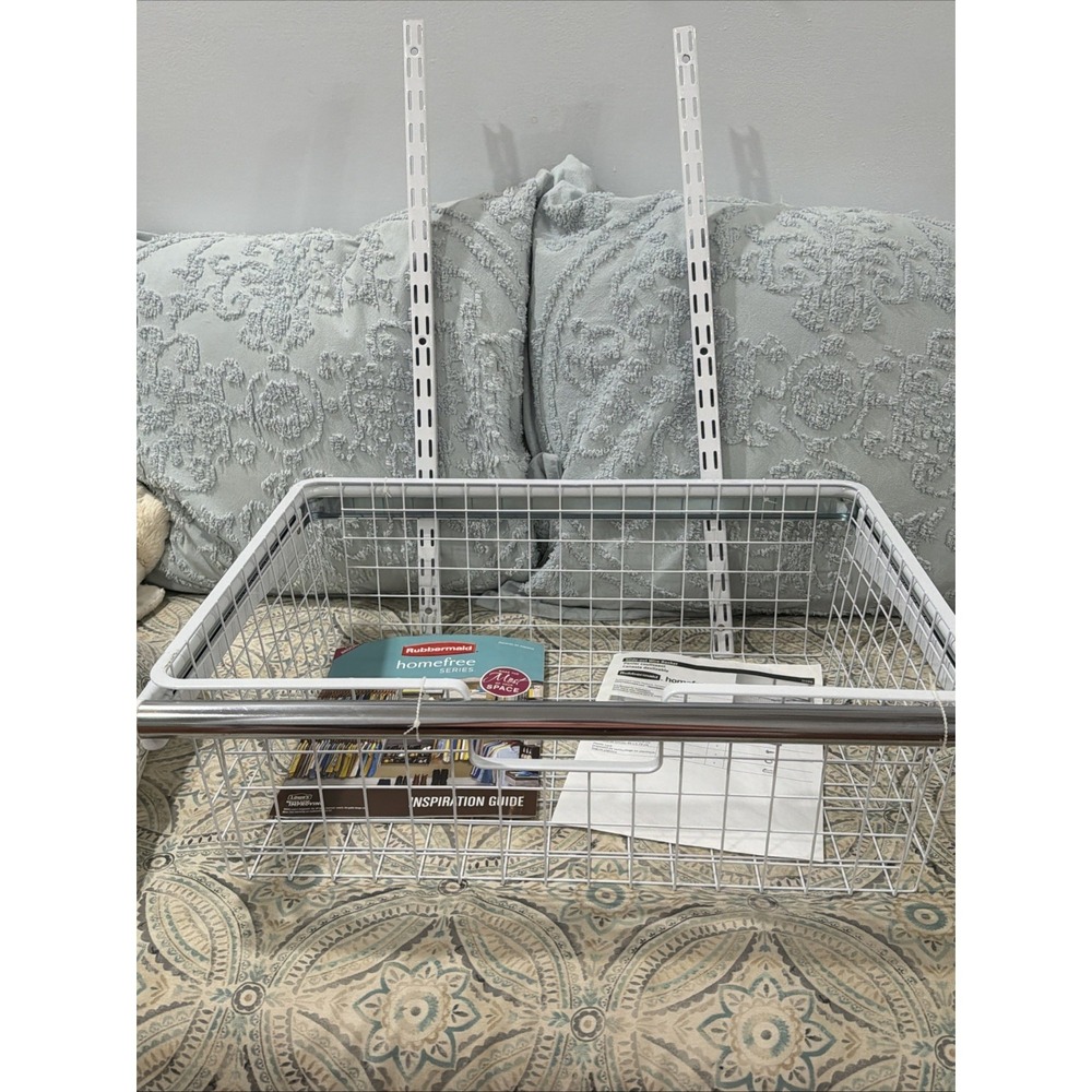 Rubbermaid HomeFree Series Drawer White 7 1/4 ″ x 23½″ No-Cut Closet Insert
